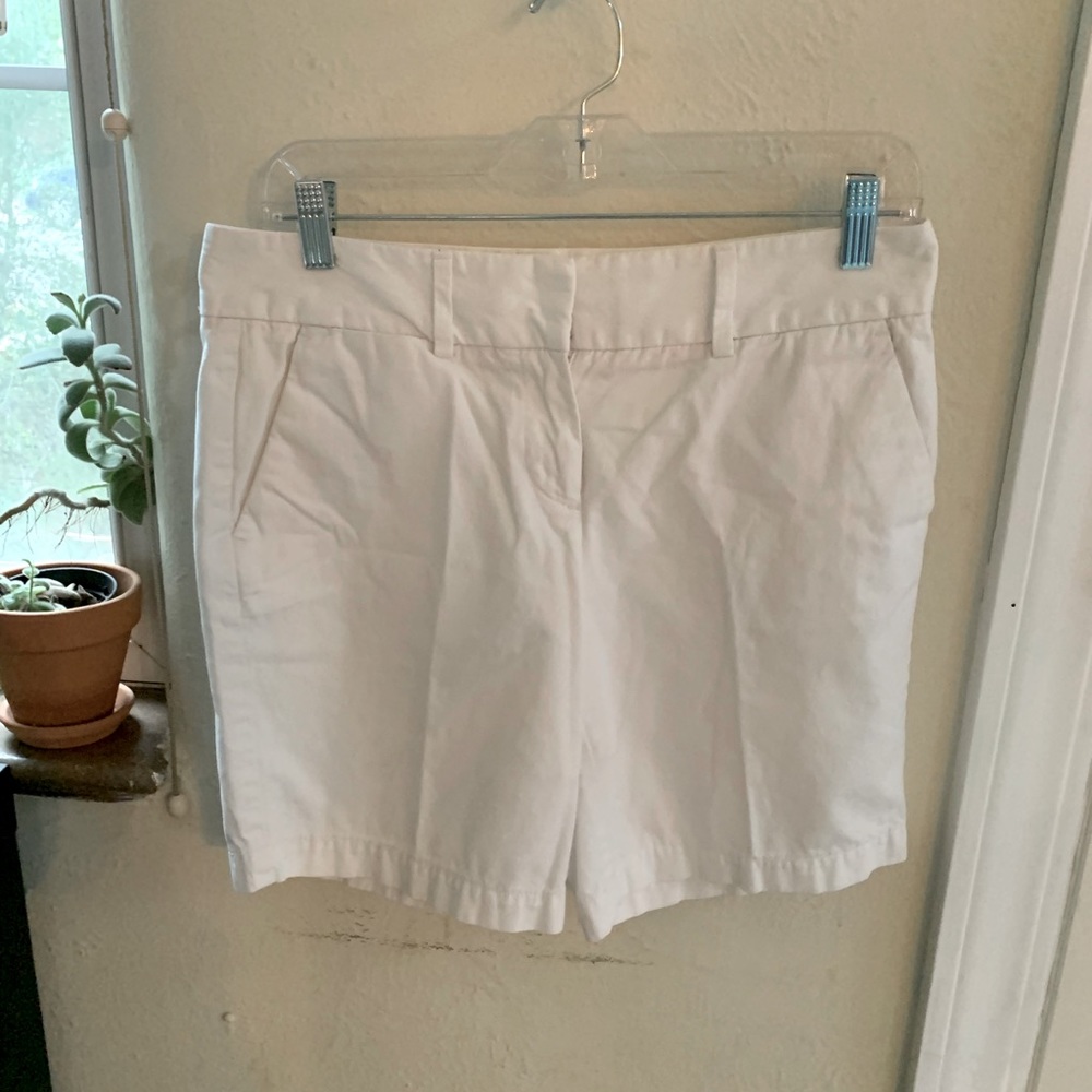 ANN TAYLOR LOFT white shorts! Great condition!
